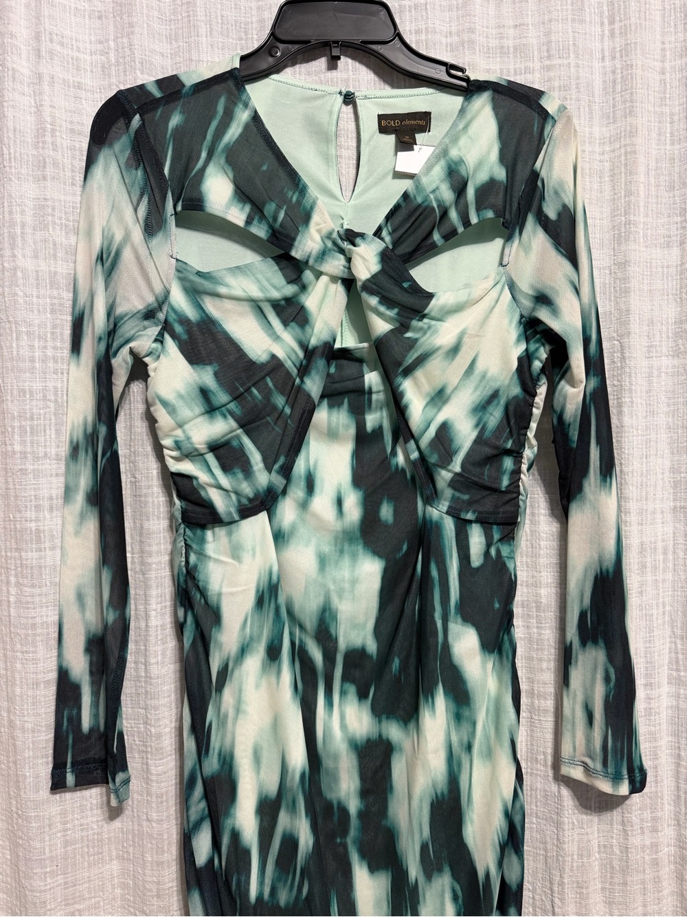 Women’s dress